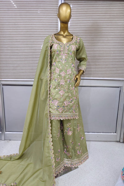 Elegant Peach pink sharara with resham work