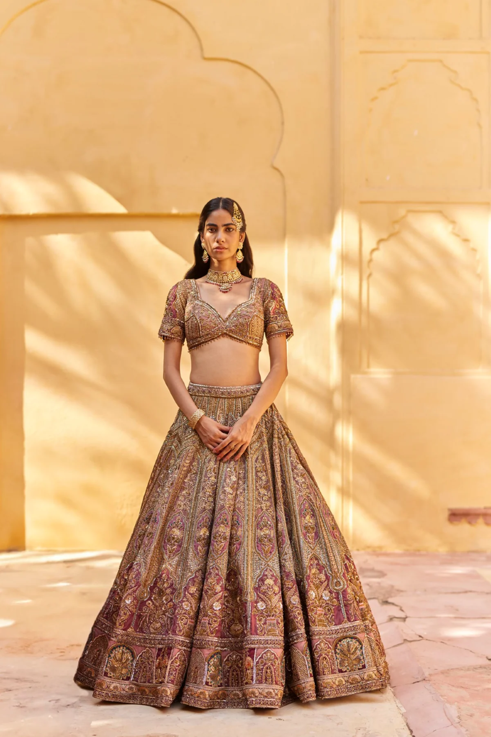 Regal hand embroidered zari and zardosi with thread work