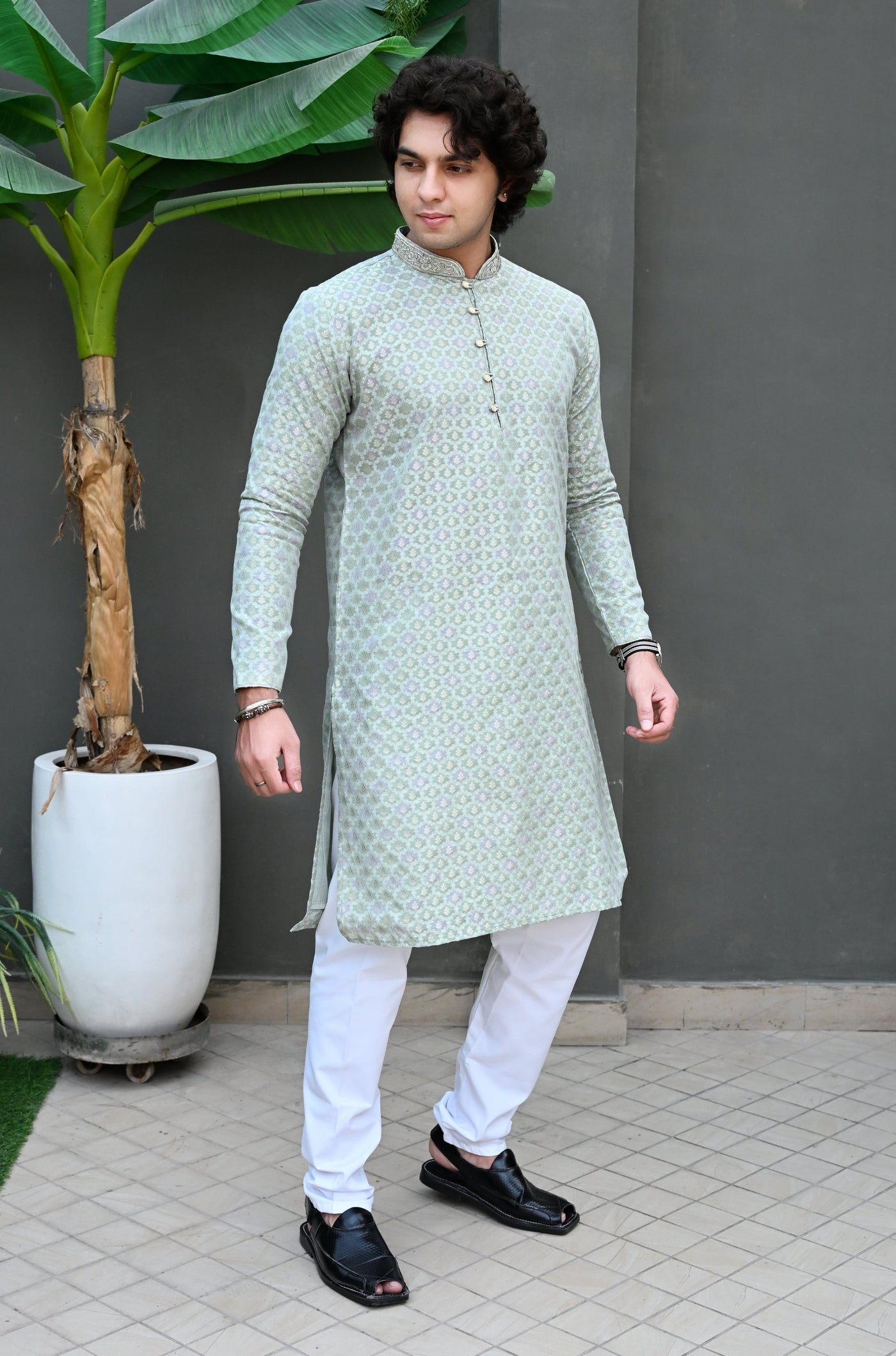 Men's Georgette Grey with Thread work Kurta Pajama